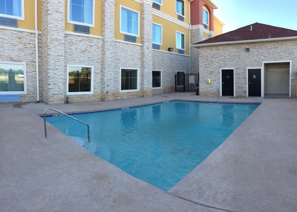 Residency Suites Cotulla Exteriér fotografie